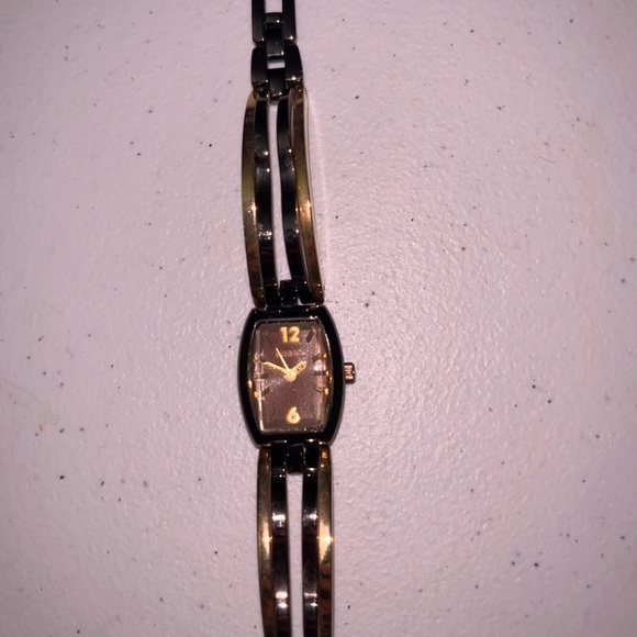 Fossil Brown & Gold Analog Ladies Watch - Picture 1 of 8